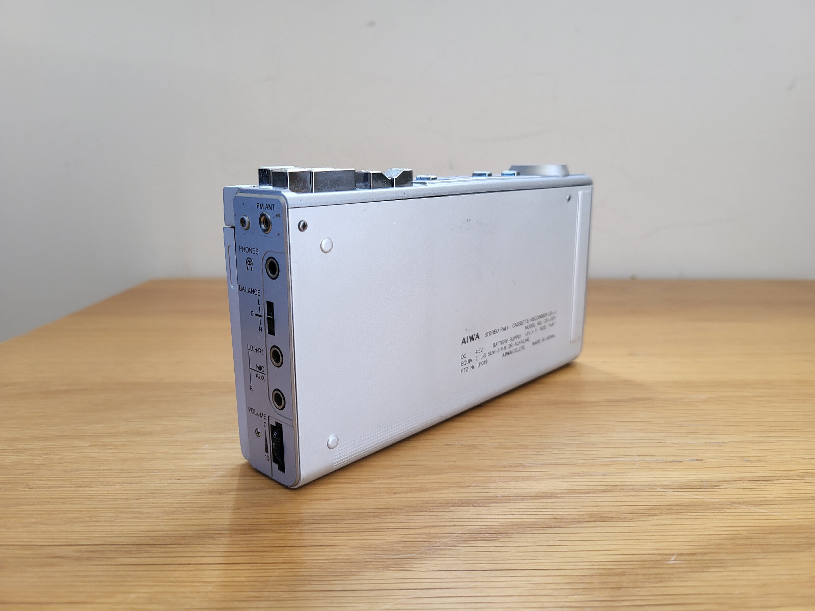 Aiwa CS-J1 ▷ Walkman.land