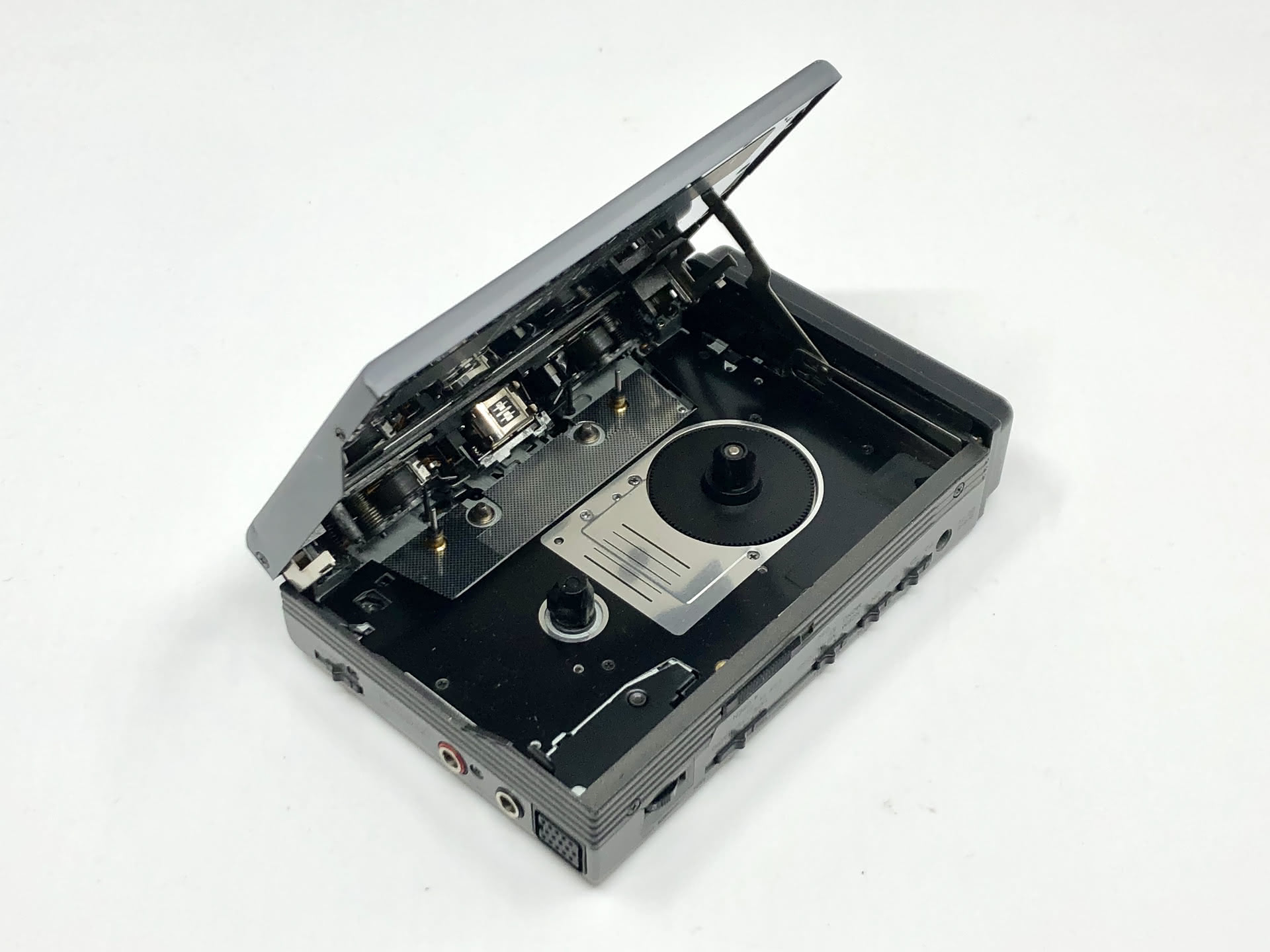 AIWA アイワ HS-JX10　ポータブルカセットレコーダー Aiwa HS-JX10 ▷ Walkman.land