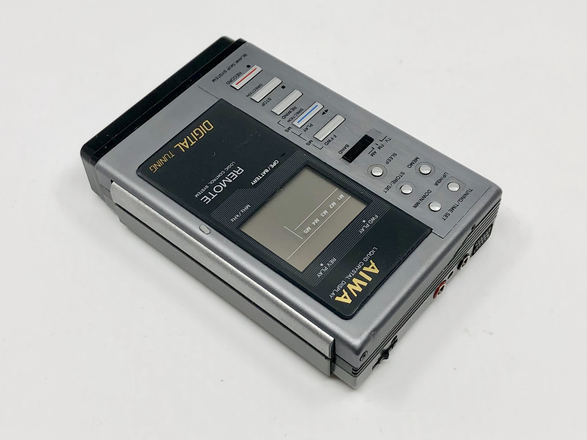 AIWA アイワ HS-JX10 カセットプレーヤー ジャンク品 AIWA アイワ HS-JX10 カセットプレーヤー ジャンク品