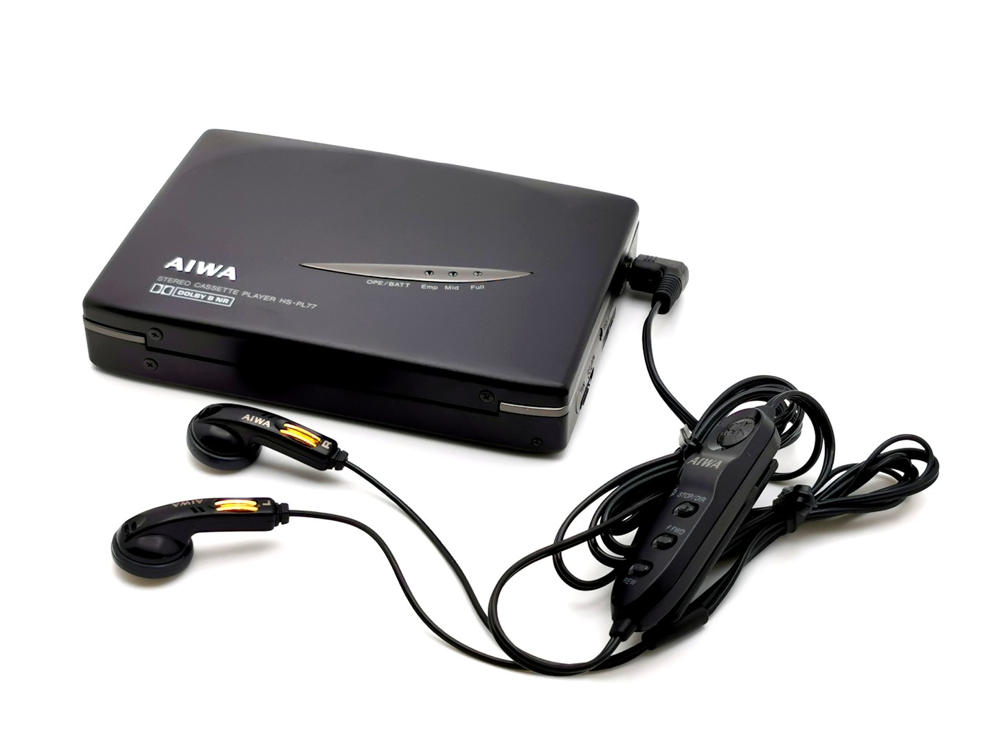 Aiwa_HS-PL77_-_Unit_with_headphone_and_inline_remote_ig-boxedwalkman