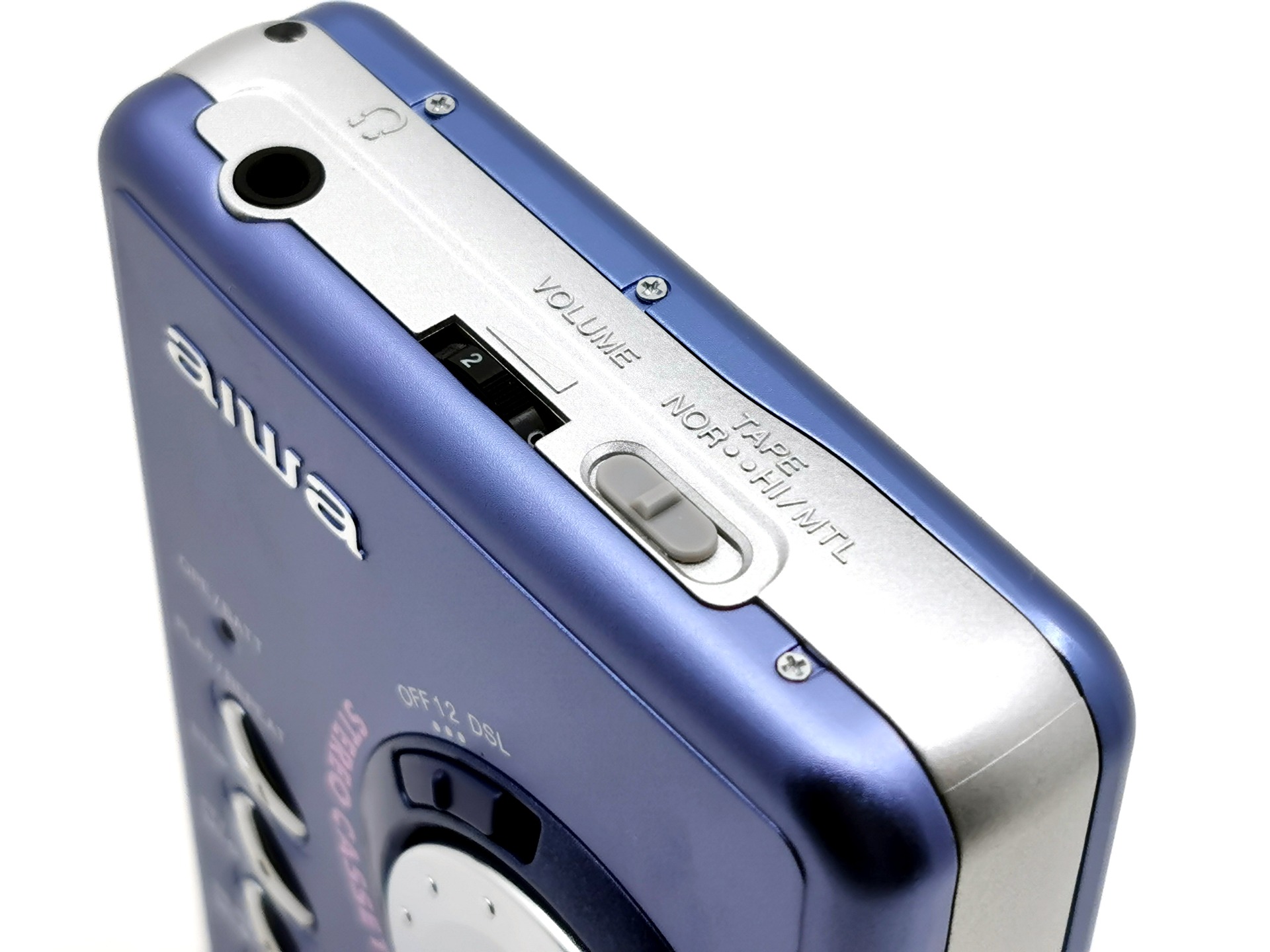 aiwa DSL重低音搭載 カセットプレーヤー HS-PX390 BLUE Aiwa HS-PX390 ▷ Walkman.land