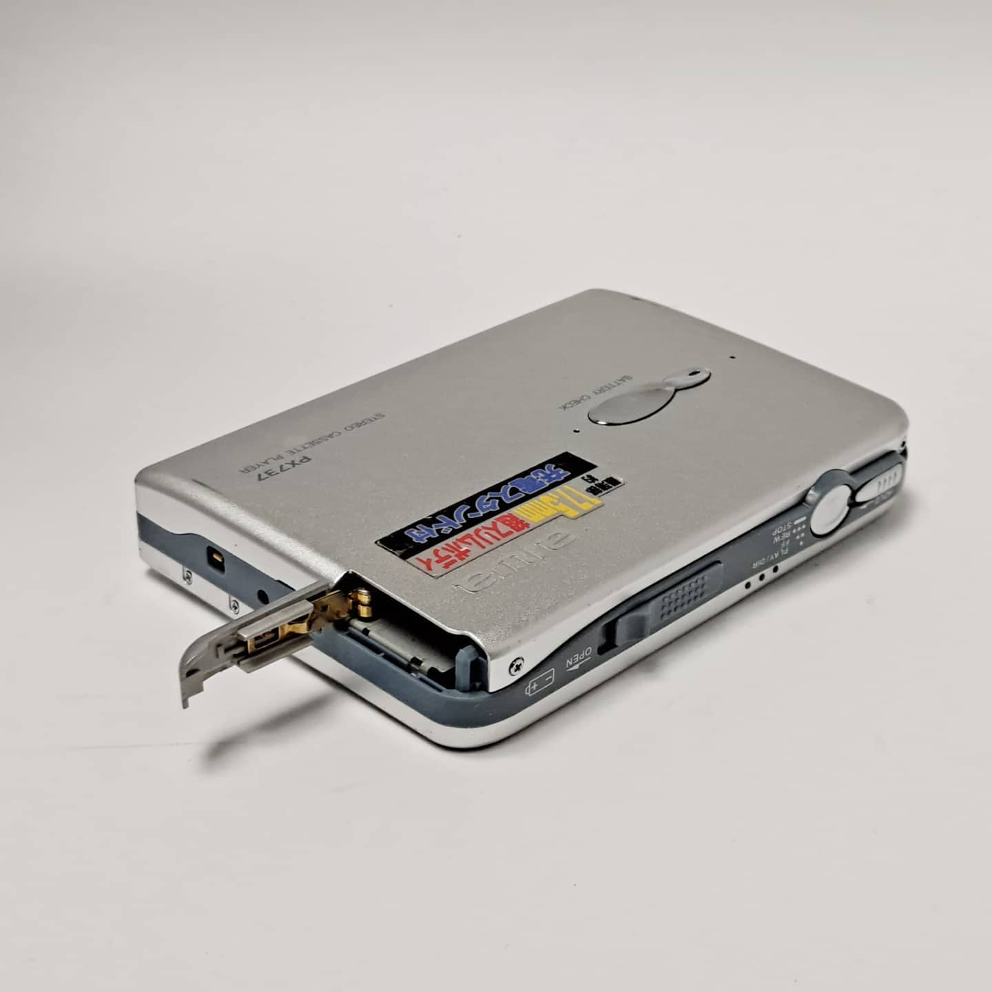 ポータブルプレーヤー AIWA HS-J20 ポータブルプレーヤー AIWA HS-J20 Aiwa HS-J2 or HS-J02 AM/FM