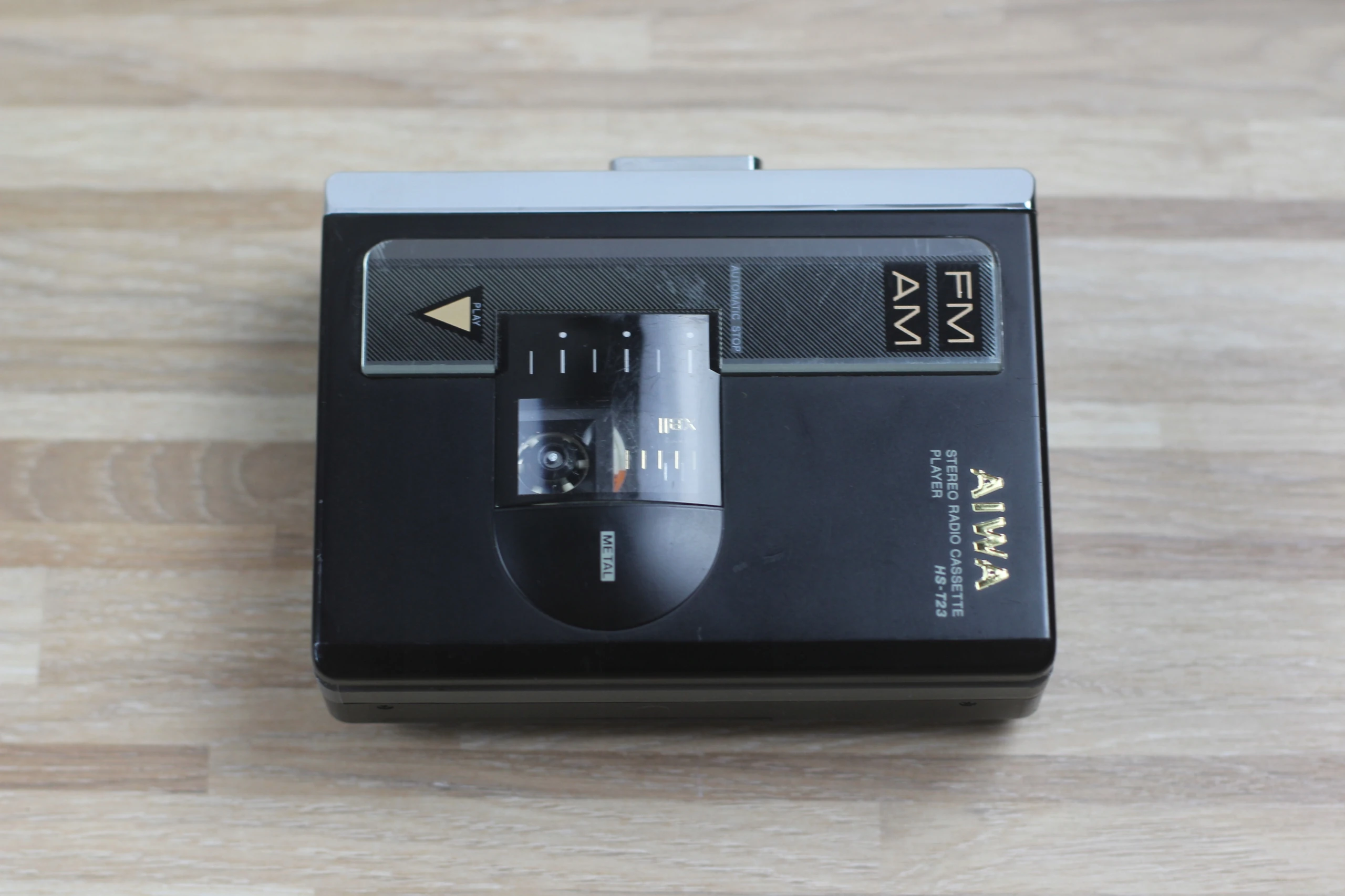 【当時物】AIWA HS-T23 ラジオ・カセットプレーヤー Aiwa HS-T23 AM/FM Portable Cassette Player (B-Grade)