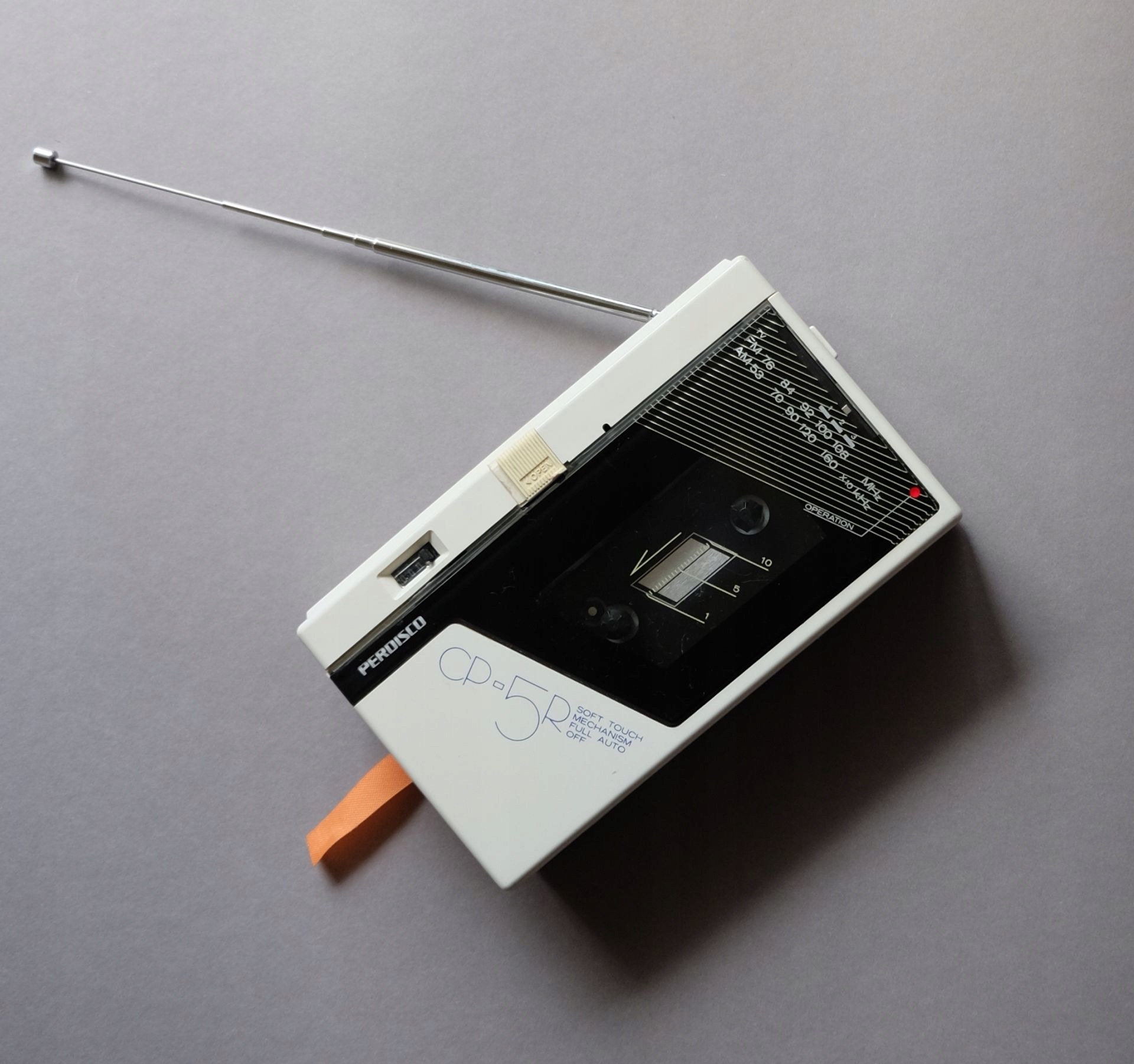 【HITACHI】 PERDISCO CP-5R カセットプレーヤー Hitachi CP-5R ▷ Walkman.land