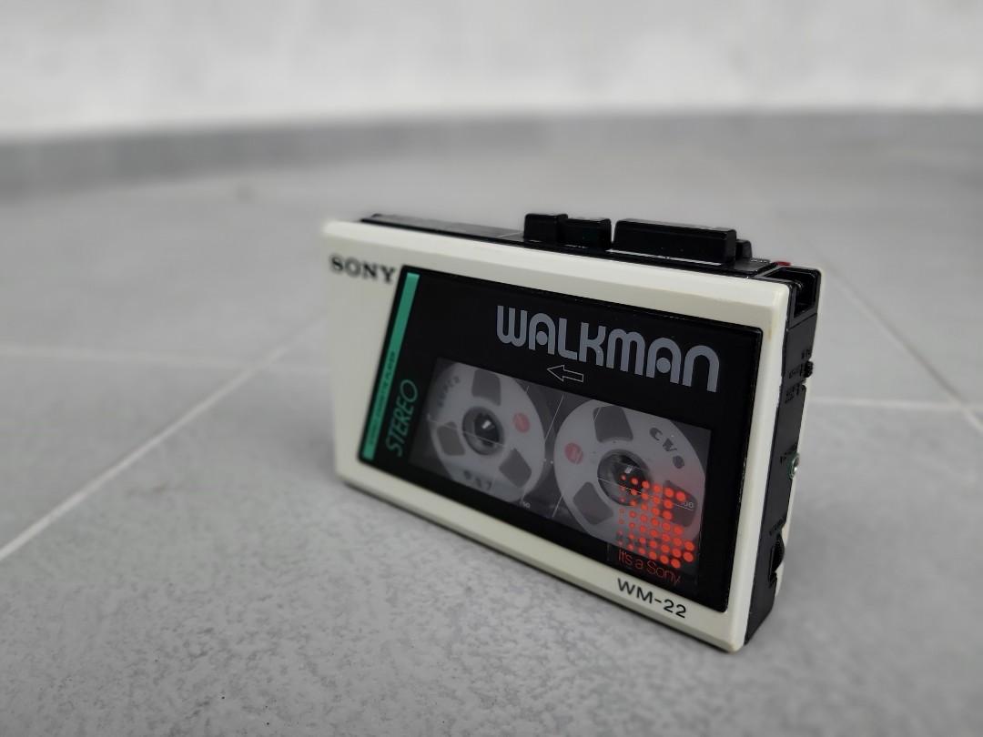 sony_walkman_wm22_cassette_pla1
