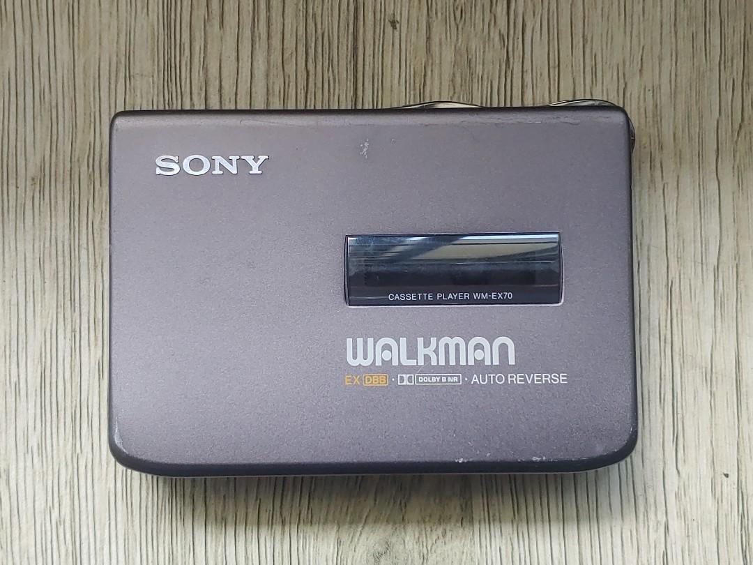 Sony-WM-EX70-05
