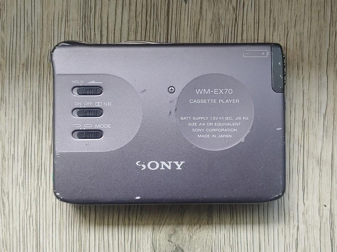 Sony-WM-EX70-06