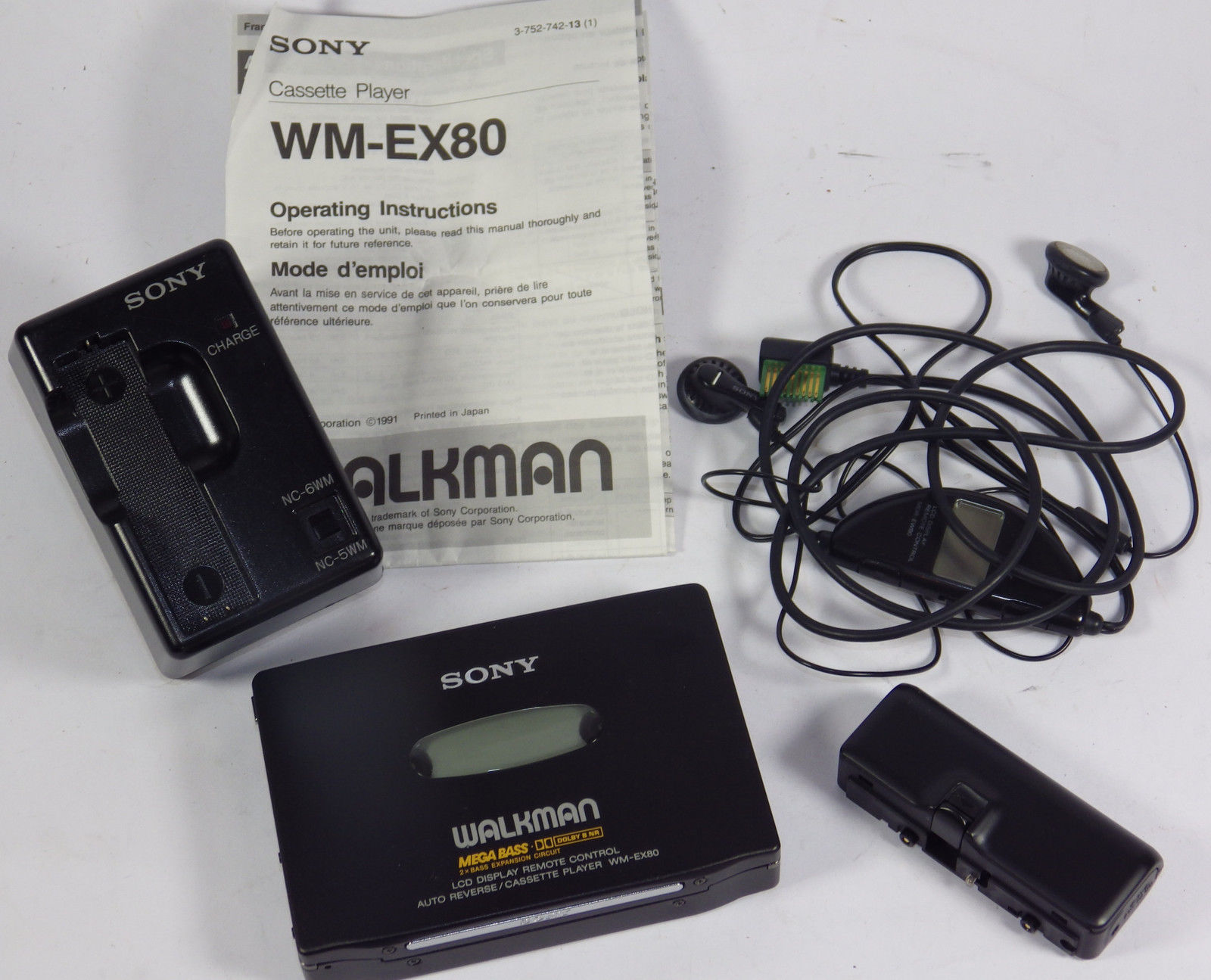 Sony Group Portal - WM-EX808 Walkman® (Radio Cassette Player