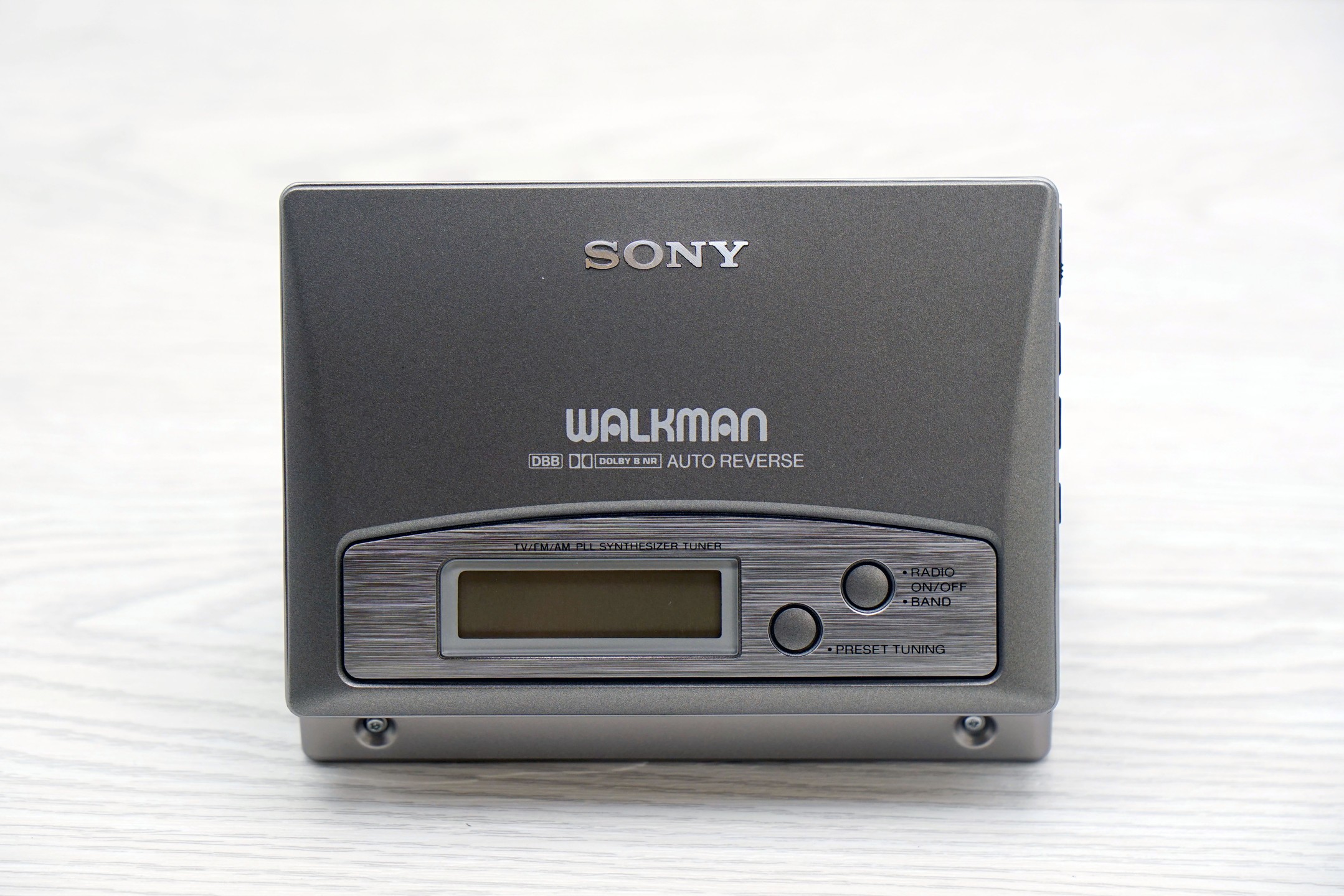 WA】SONY ソニー WM-F181 WALKMAN ウォークマン 現状品 ジャンク