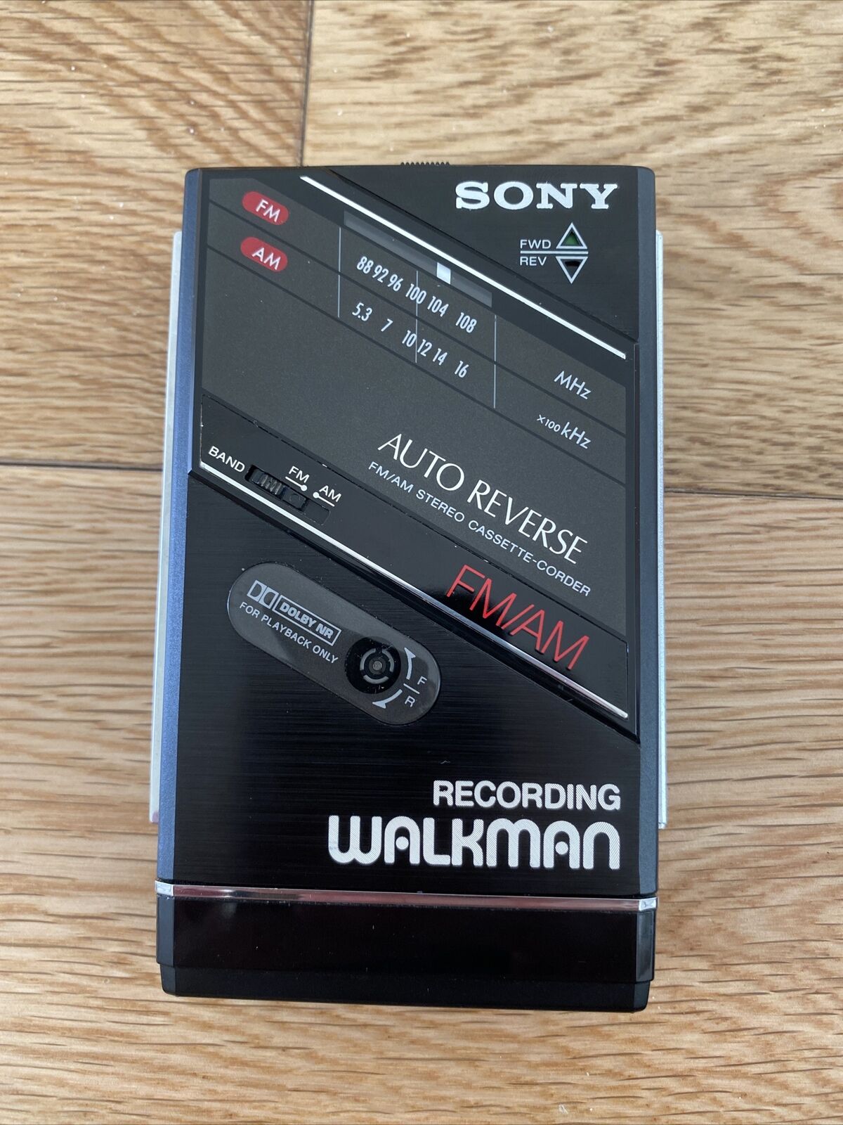安い特売SONY WM-F202 WALKMAN/ウォークマン ソニー カセット/ラジオ ポータブルプレーヤー