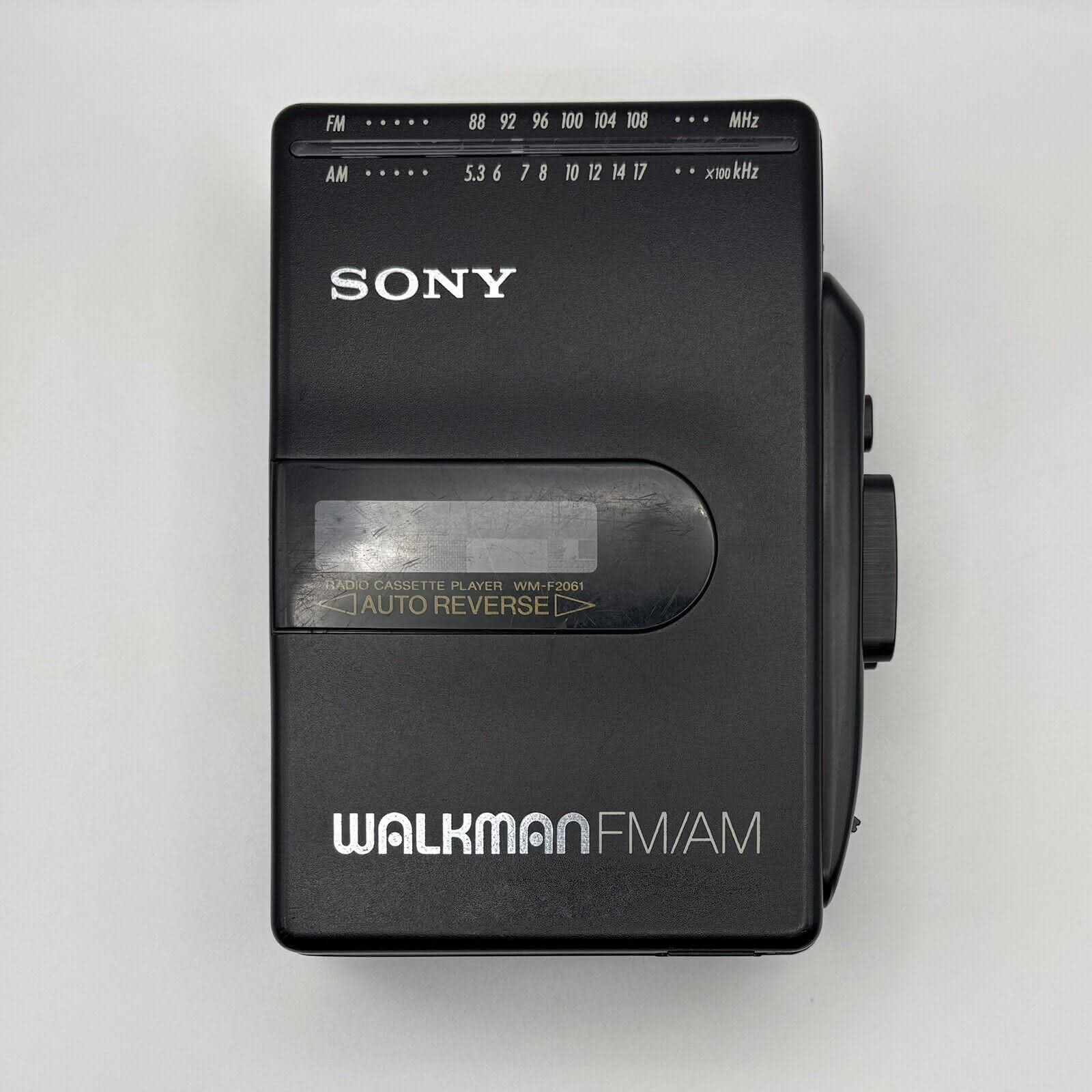 SONY WALKMAN FM/AM ステレオ カセットプレイヤー Sony WM-F2061 ▷ Walkman.land