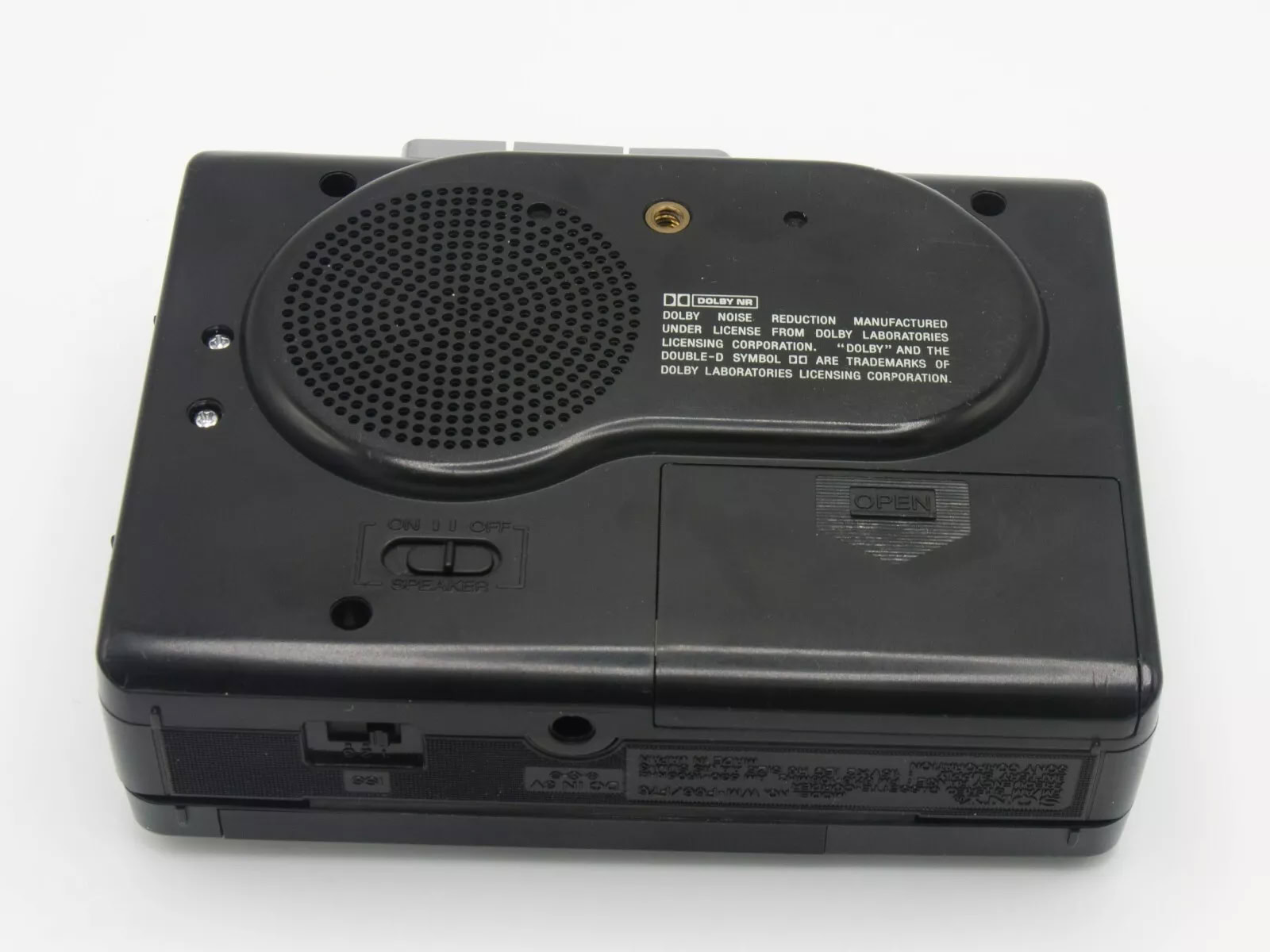 sony_wm-f66_4.jpg