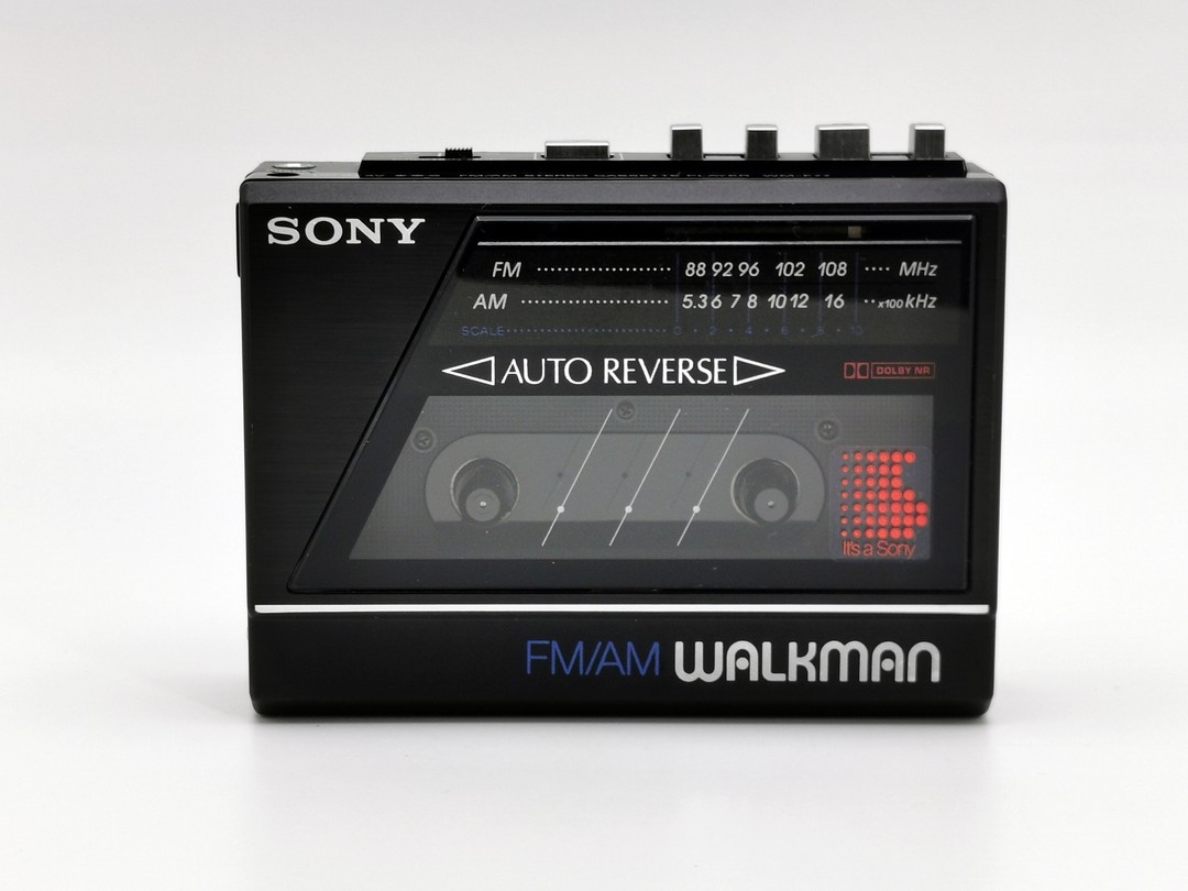 Sony store Walkman F77