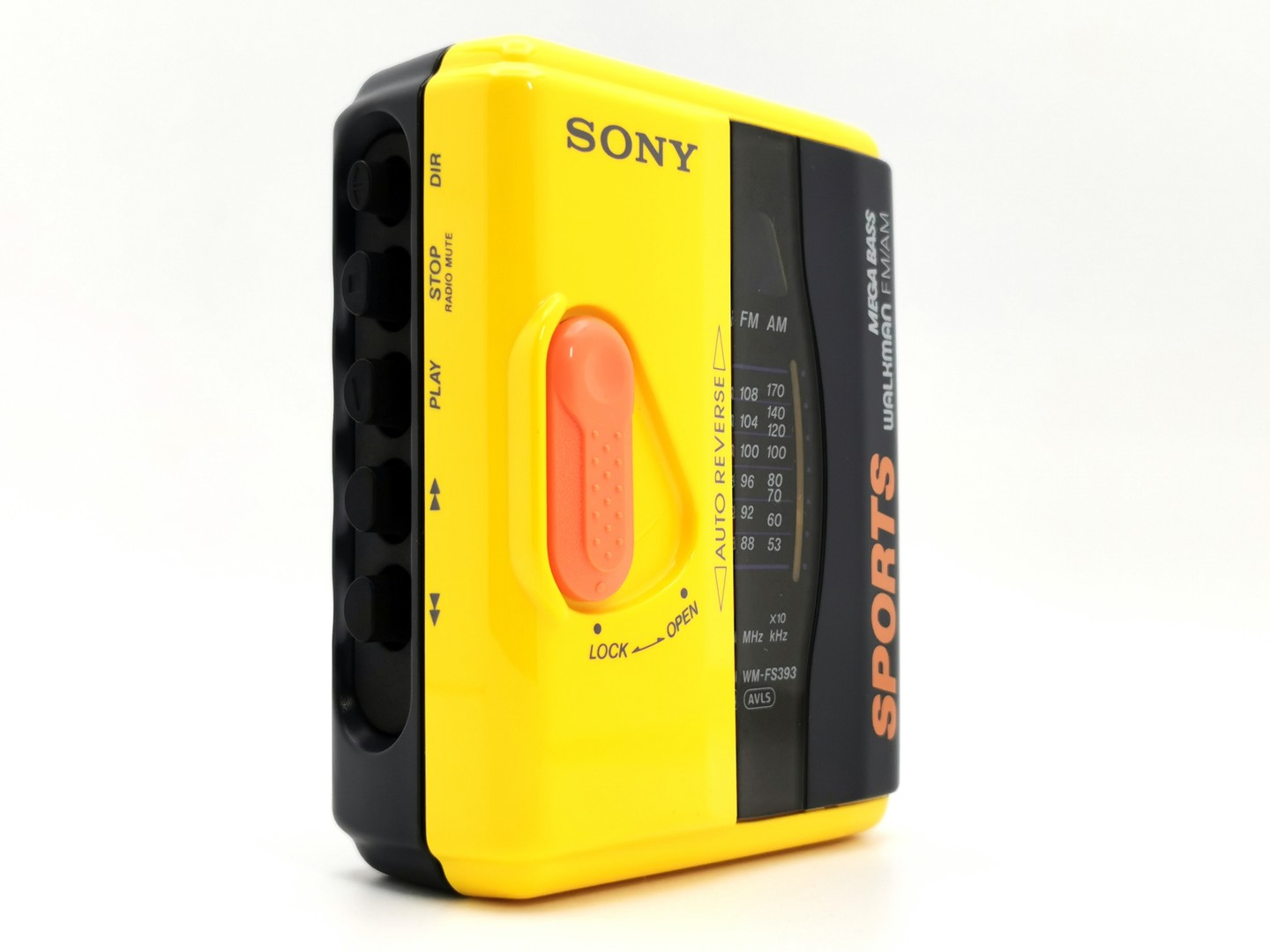 [メンテ可動品]ソニースポーツカセットウォークマン　WM-FS393 Vintage SONY SPORTS WM-FS393 Walkman Cassette AM/FM + Belt