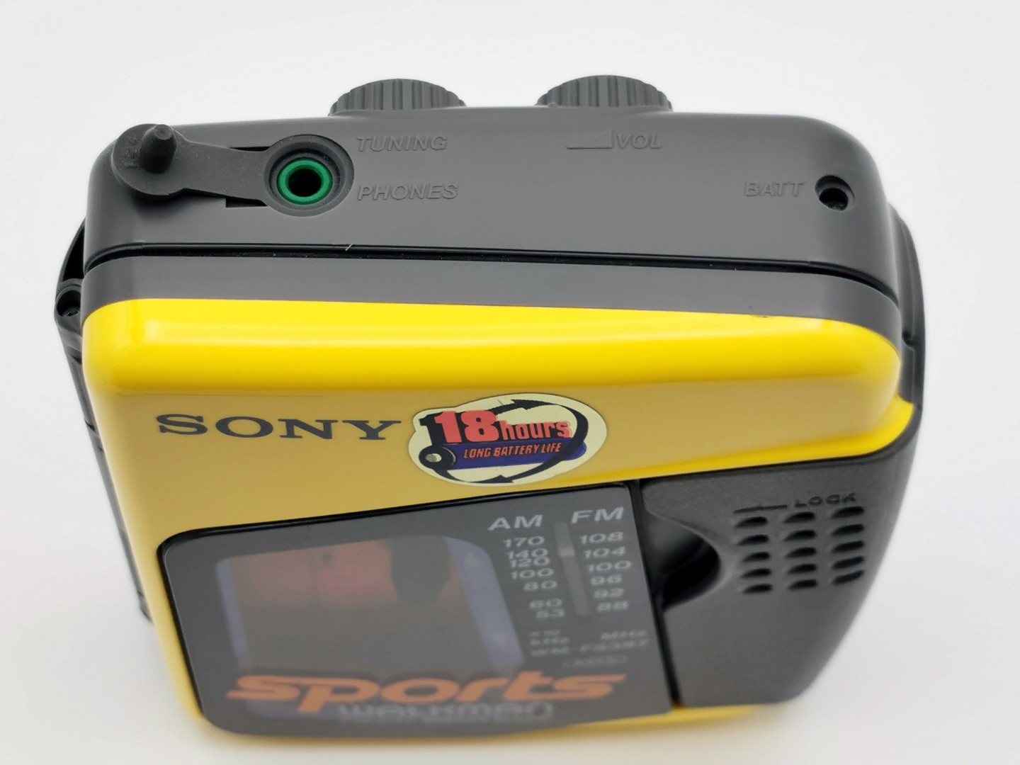 Sony_WM-FS397_-_Top_front_angled_with_headphone_jack_cover_open_ig-boxedwalkman