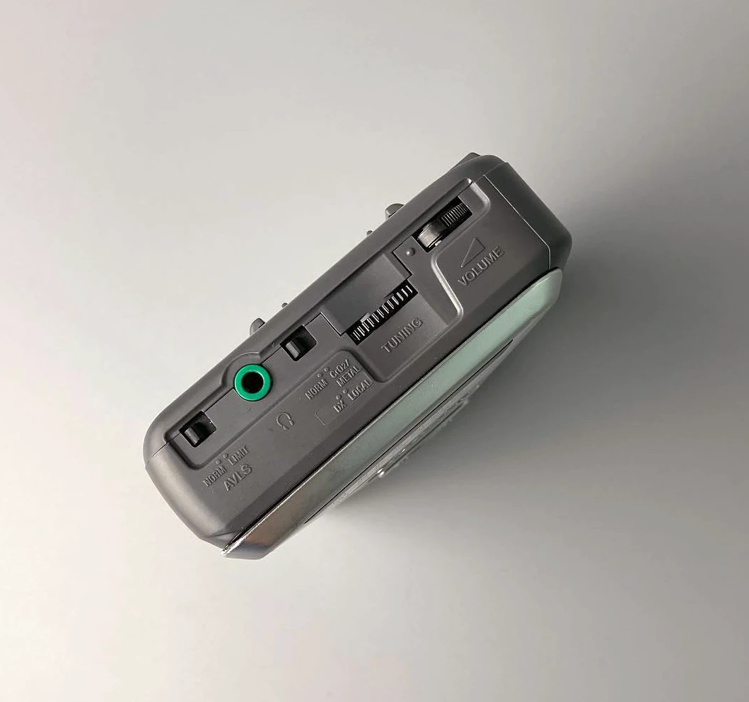 SONYカセットウォークマン Sony WM-FX171 ▷ Walkman.land