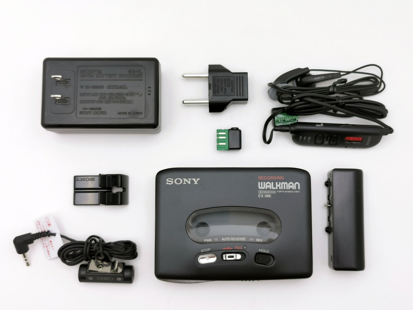 Sony_WM-RX77_-_Walkman_including_accessories_ig-boxedwalkman