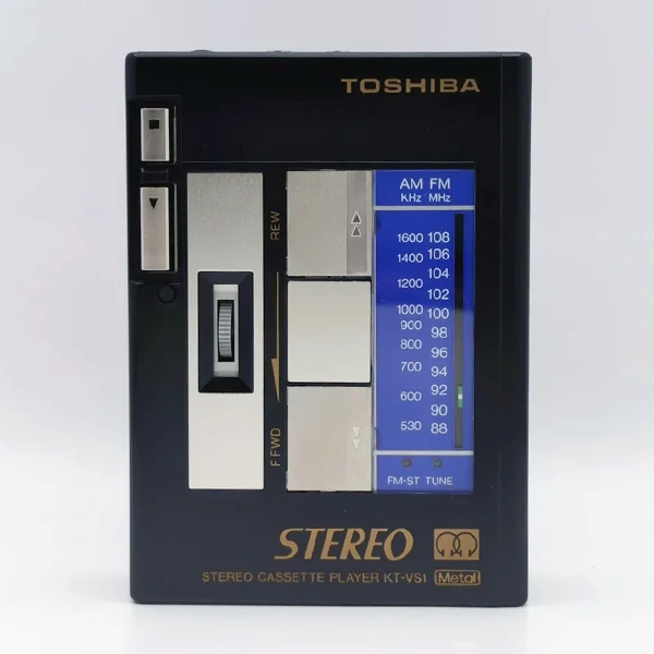 思い出家電】東芝のポータブルカセットプレーヤー「Walky KT-RS1