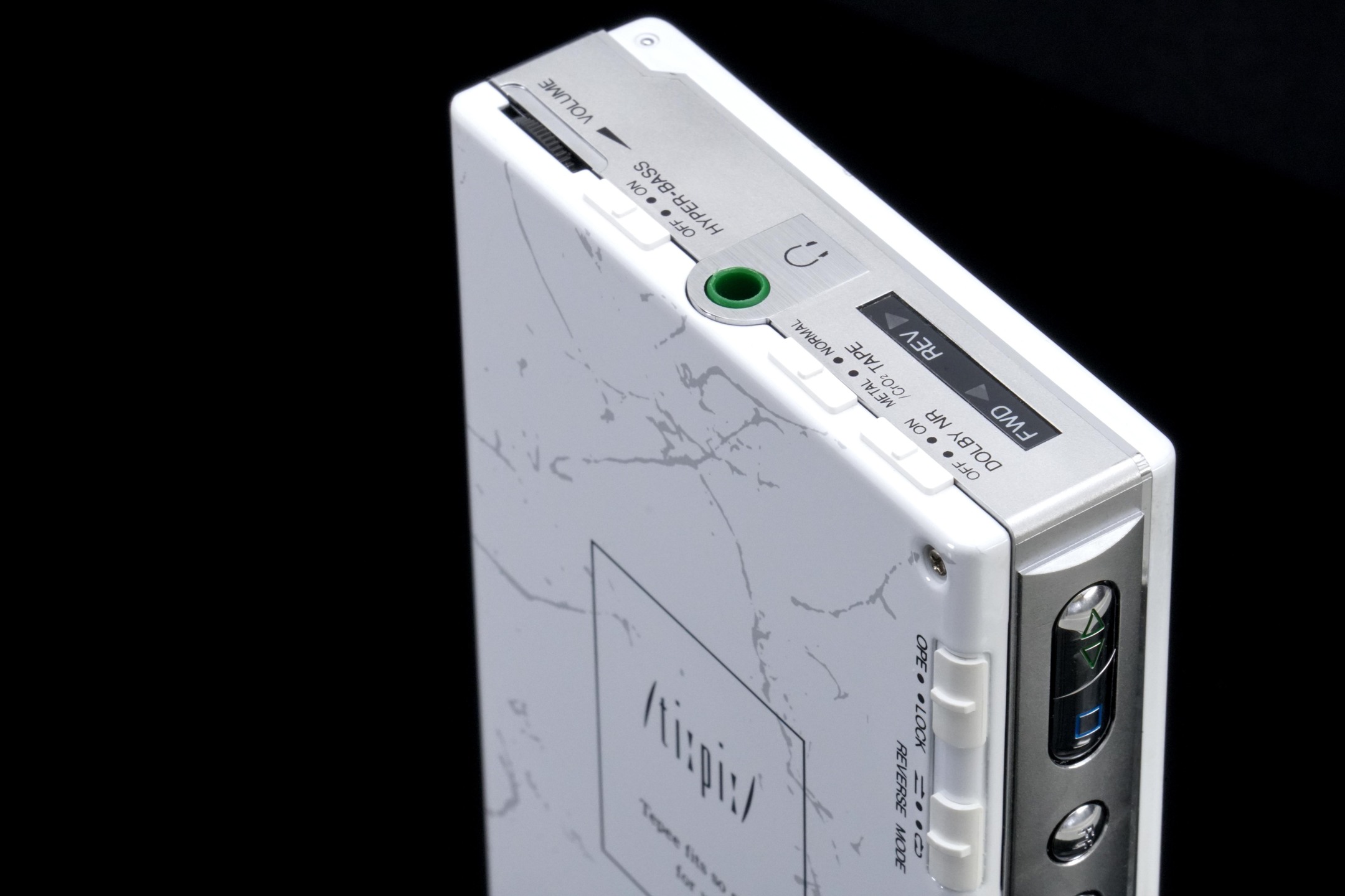 カセットプレーヤー Victor CX-V9 (ジャンク商品) カセットプレーヤー Victor CX-V9 (ジャンク商品) Victor CX-V9